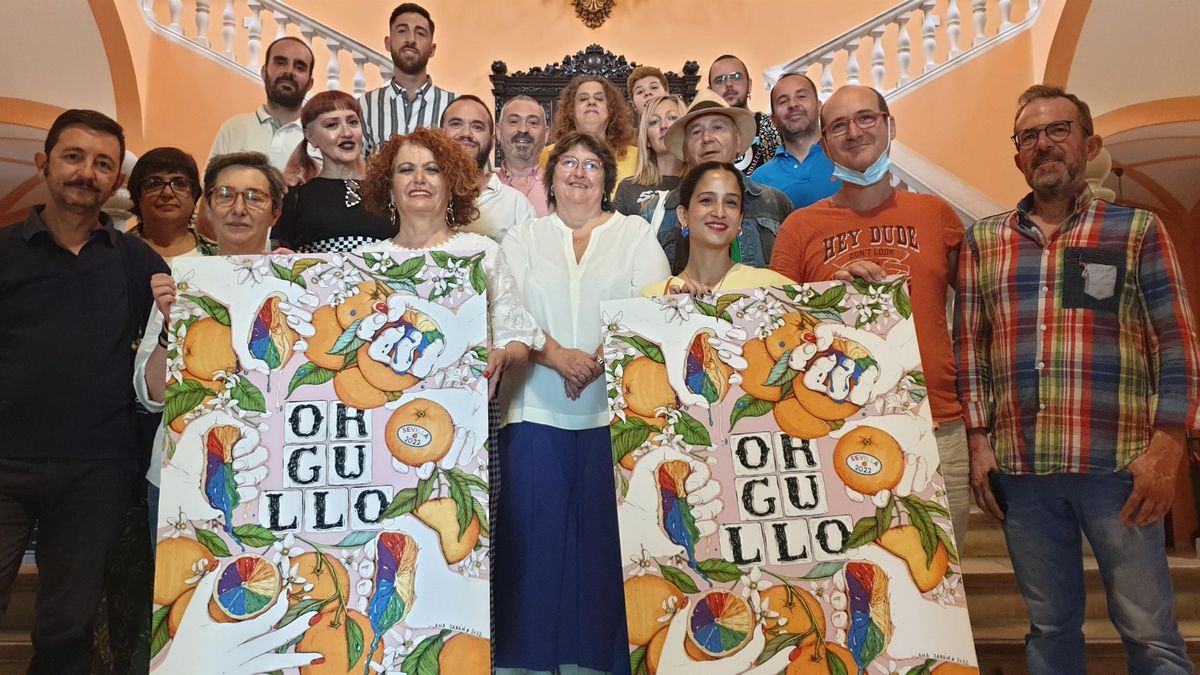 Presentación del cartel del Orgullo 2022 en el Ayuntamiento de Sevilla.