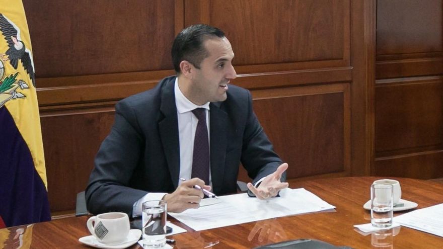 El canciller de Ecuador lamentó la actitud "poco amistosa" de Argentina en la fuga de la exministra Duarte