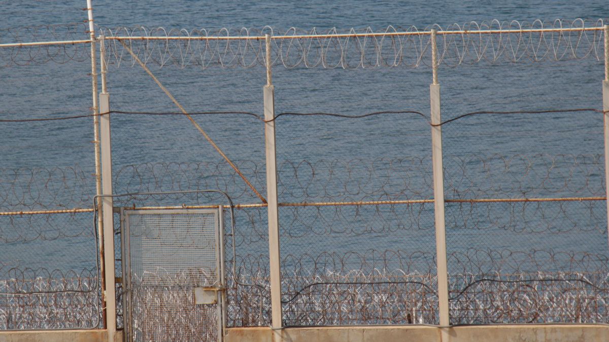 Ceuta y Melilla: 8 violaciones de derechos humanos en tierra de nadie