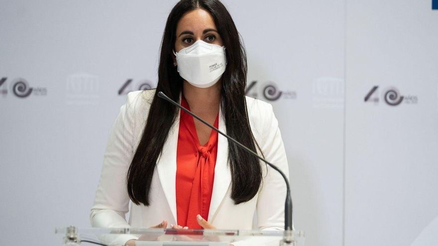 El Parlamento canario reconoce como “tránsfuga” a la diputada Vidina Espino pero su reglamento le impide declararla formalmente