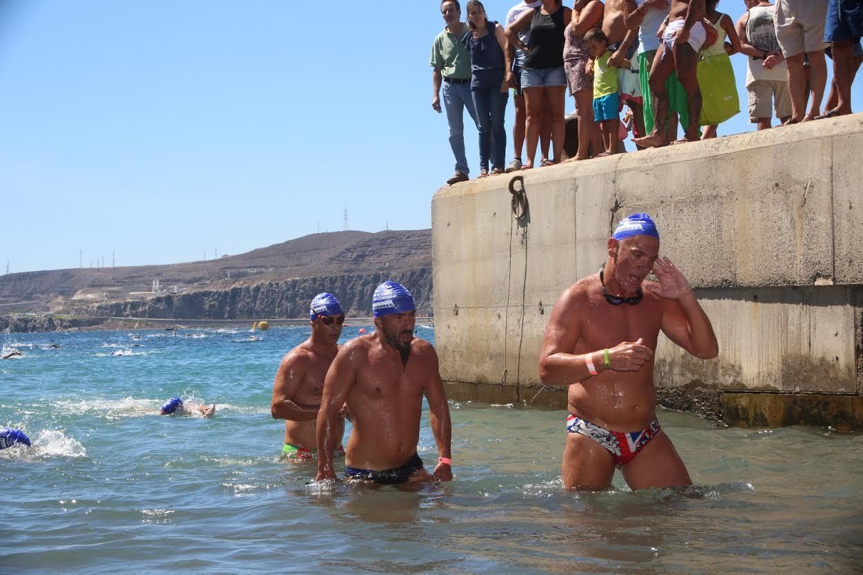 Travesía a nado La Laja-San Cristóbal. (ALEJANDRO RAMOS)