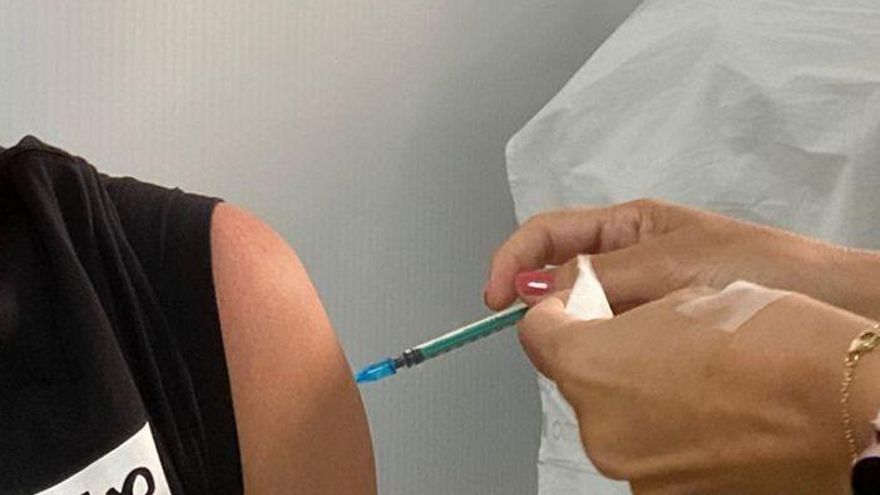 El 81% de la población diana de Canarias ya tiene la pauta completa de vacunación contra la COVID-19