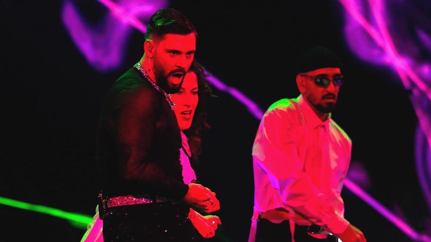 J Kbello calienta la final del Benidorm Fest 2025: así ha sido su actuación con 'V.I.P.' en RTVE