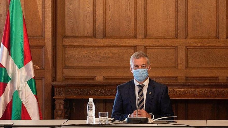 "La capacidad de nuestro sistema de salud está garantizada. Estamos muy lejos de marzo", tranquiliza Urkullu