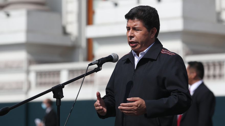 Castillo ordena poner en marcha un plan para "expulsar" de Perú a los extranjeros delincuentes