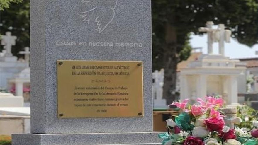 En el día de la toma y represión franquista y golpista en Mérida, Unidas reclama un monumento y museo