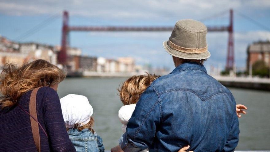 Euskadi retoma el debate sobre la tasa turística en el mejor momento del sector