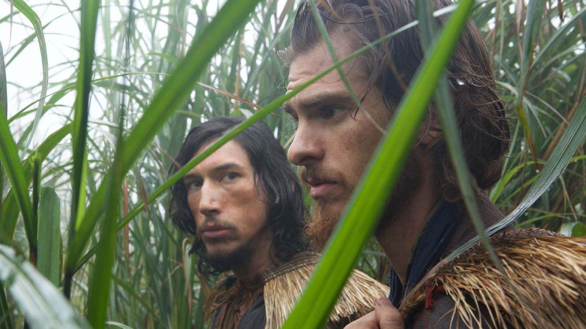 Adam Driver y Andrew Garfield en una imagen de 'Silencio' de Martin Scorsese