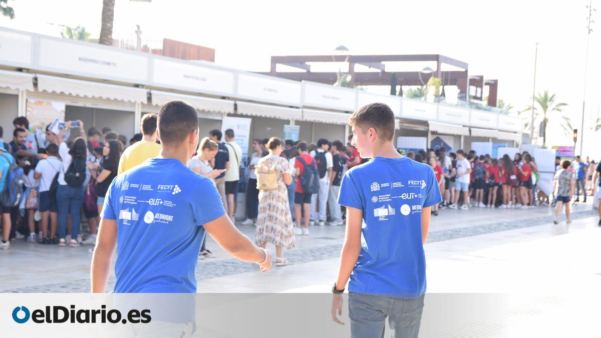 La ciencia de la UPCT sorprende a pequeños y grandes en el Puerto