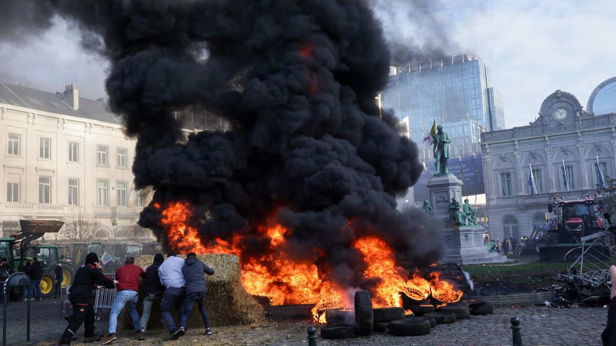 Miles de agricultores de toda Europa protestaron en Bruselas para denunciar las políticas agrícolas y comerciales de la UE, en particular el acuerdo UE-Mercosur.