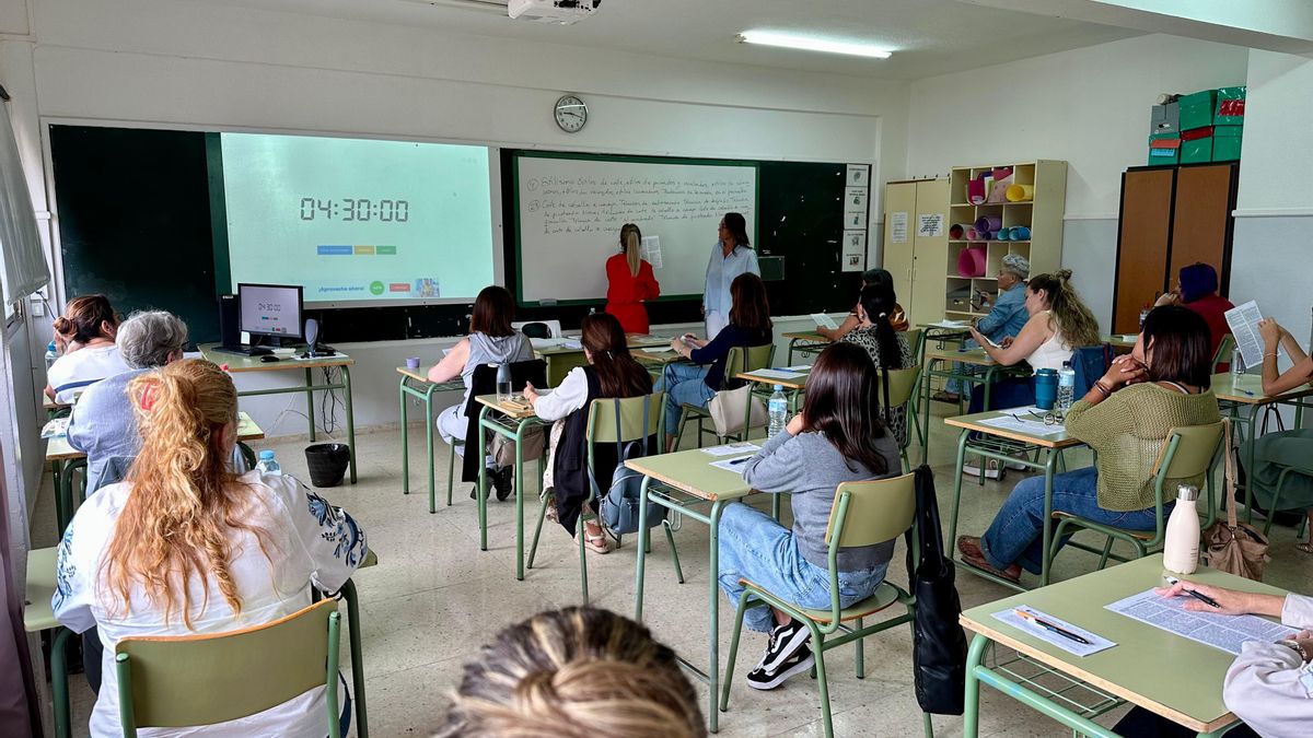 Imagen de archivo de una prueba de la modalidad de Peluquería, en el IES Fernando Sagaseta, en Gran Canaria.