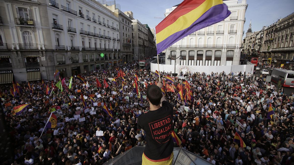 Concentración 3ª República, 2 junio / Olmo Calvo
