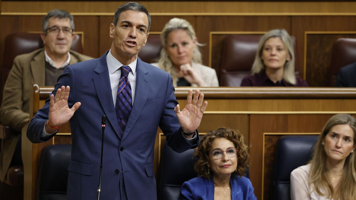 El CIS da como vencedor en unas generales al PSOE pero reduce su ventaja sobre el PP a 8,5 puntos