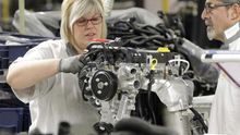 PSA busca una nueva factoría para el Corsa y paraliza las inversiones en Zaragoza