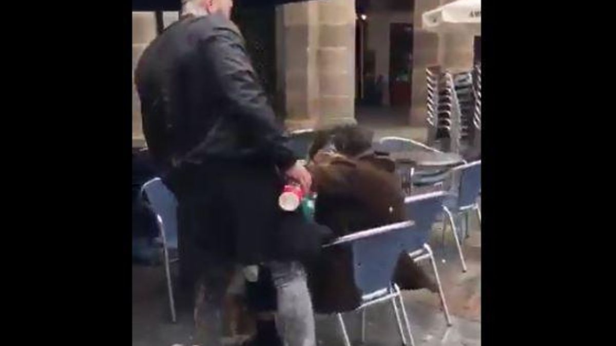 Un ultra de los Supporters, vinculado al Betis, agrede a una persona en Bilbao.