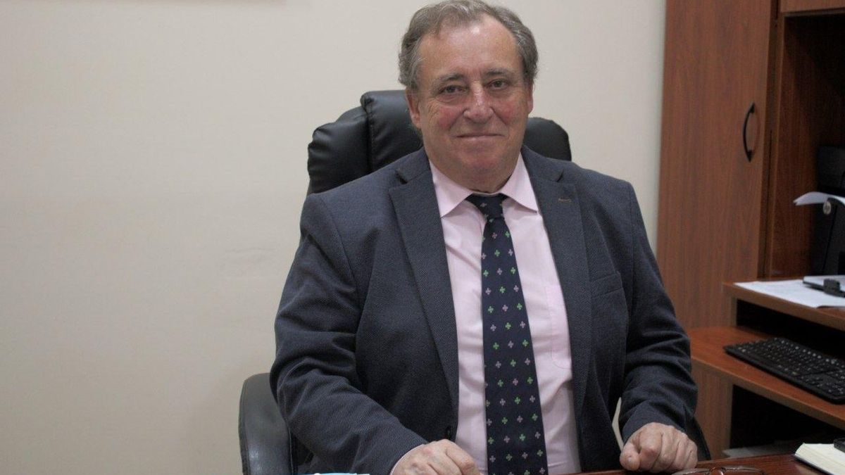 Manuel Jiménez, el abogado de Amama, en su despacho en Sevilla.