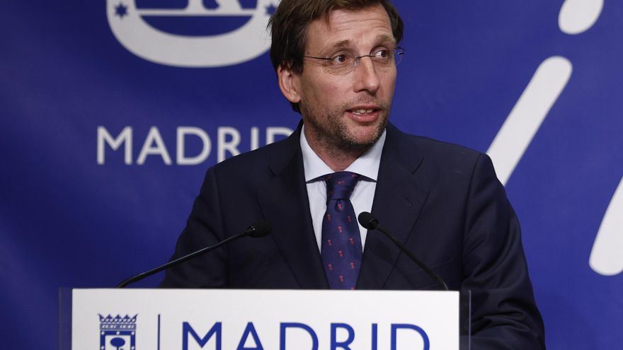 Un policía municipal admite que dio el visto bueno a las mascarillas de Medina y Luceño con una fotocopia en chino