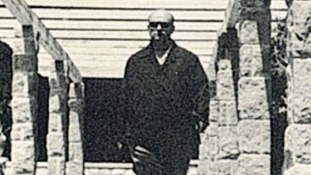 Miguel Labordeta captado por la cámara de Joaquín Alcón en 1969