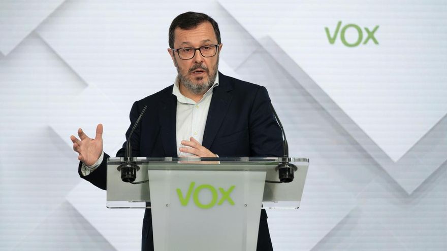 El portavoz de Vox, José Antonio Fúster, durante la rueda de prensa posterior al Comité de Acción Política de Vox, este lunes en Madrid
