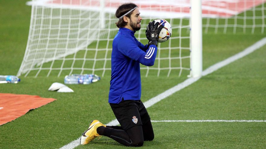 La UD Las Palmas ficha al portero andaluz José Antonio Caro