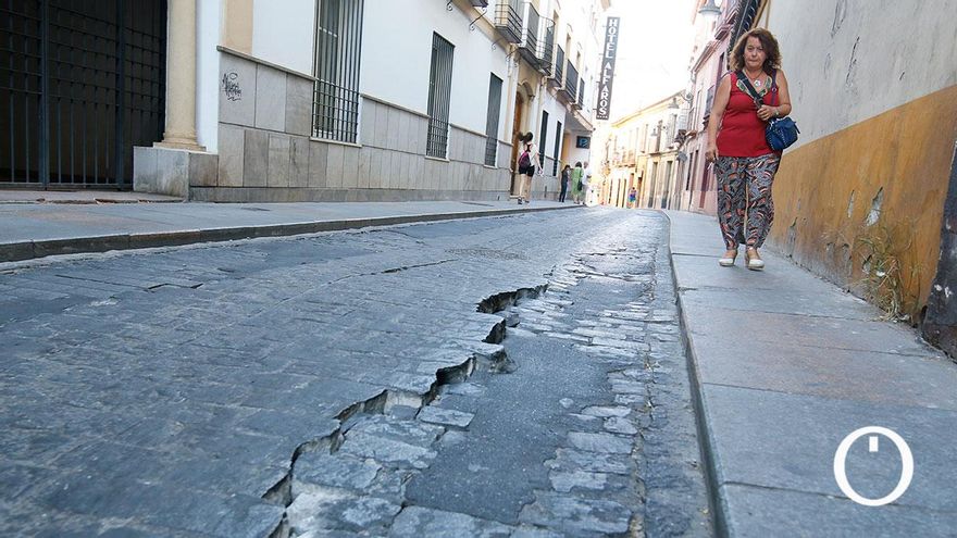 El Ayuntamiento activa un nuevo proceso para reformar la calle Alfaros en dos meses y que no esté cinco cortada