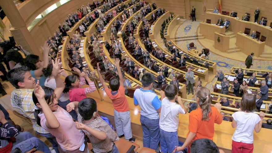 Personas sordas muestran las barreras que tienen sin la lengua de signos