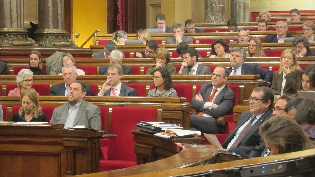 El Parlament aprueba crear 21 comisiones, incluida la de Proceso Constituyente