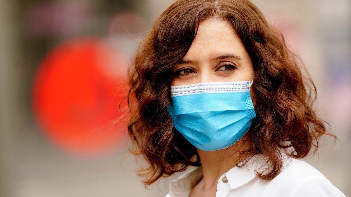 Ayuso propone que los contagiados que lleguen a Barajas en otoño sean derivados al hospital de Valdebebas