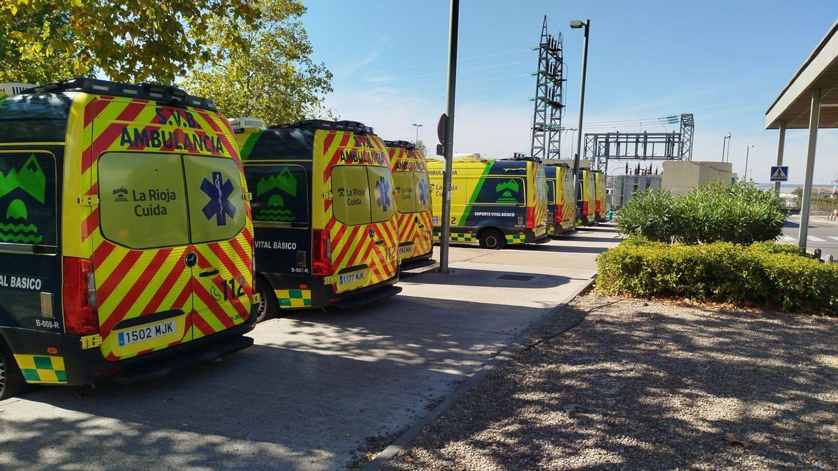 Ambulancias bloqueadas en las urgencias del San Pedro en Logroño