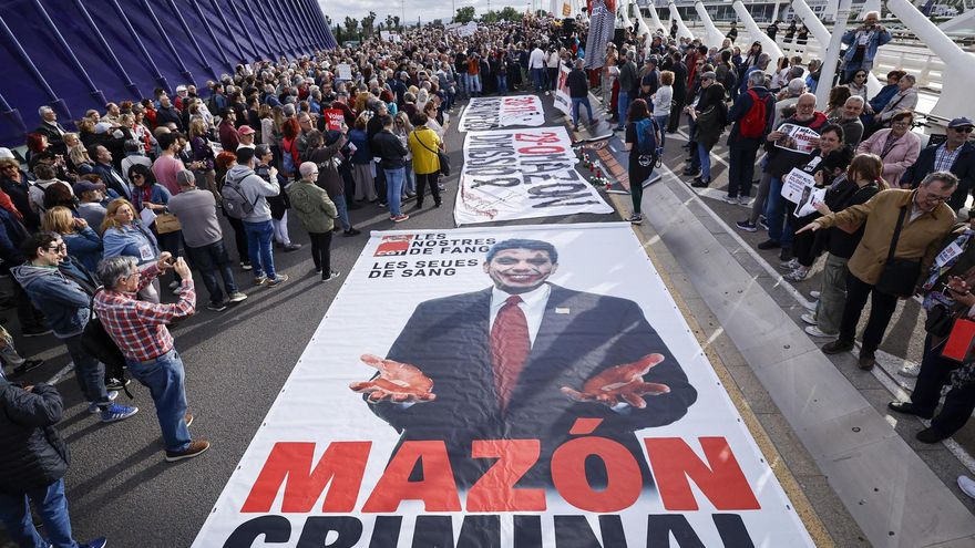 Las víctimas de la DANA, tras llamarles Vox "interesados": "Si hay alguien decente en su partido, que pida perdón”