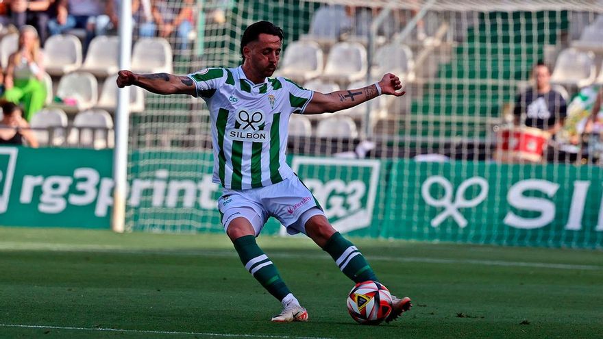 Adri Castellano, el último en subirse al barco del Córdoba CF