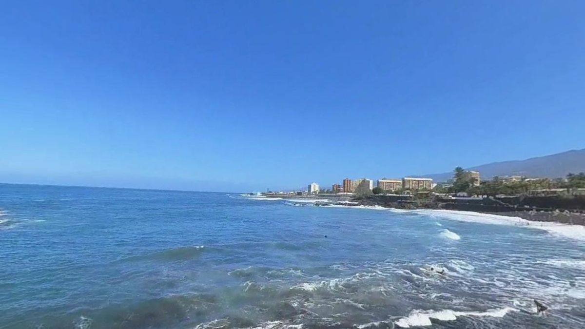 Muere un bañista tras ser rescatado del mar en Puerto de la Cruz