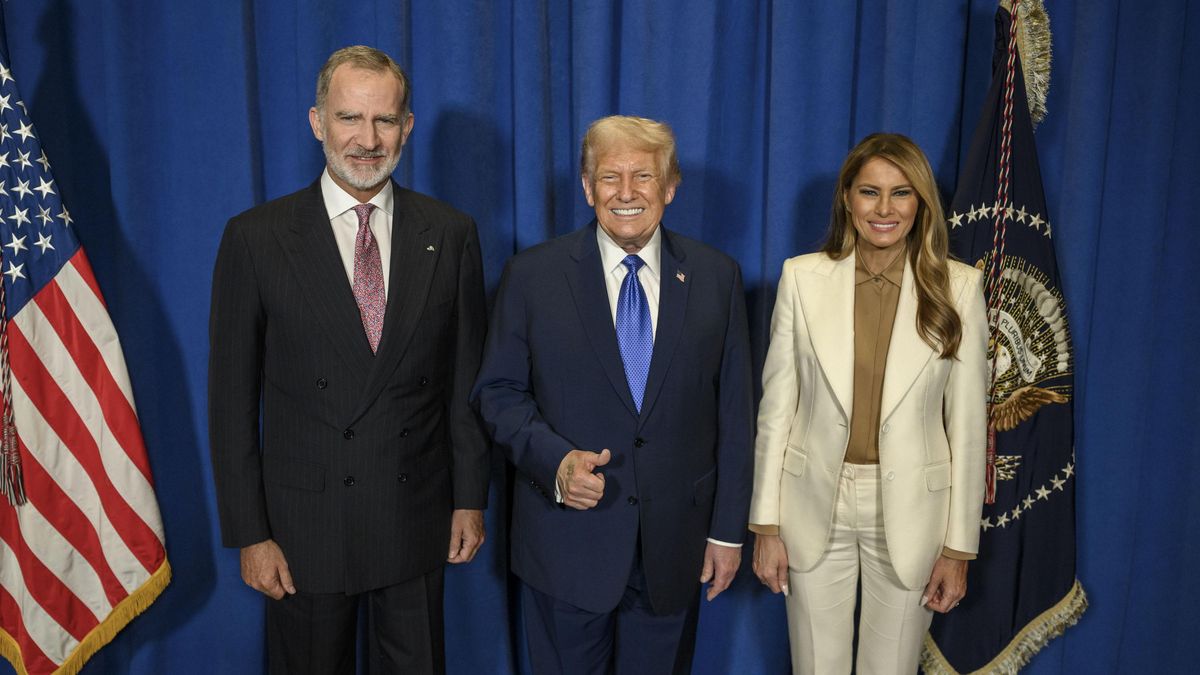 La Casa Blanca distribuye la imagen del saludo del rey Felipe VI y Trump en Nueva York cuatro días después