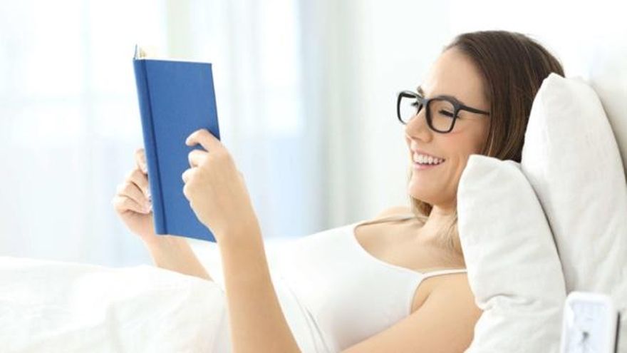 Leer antes de dormir: cinco beneficios principales