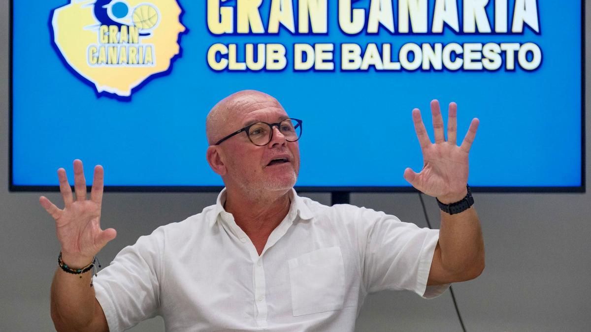 José Miguel Álamo: “Hay que trabajar en una estructura de club profesional”