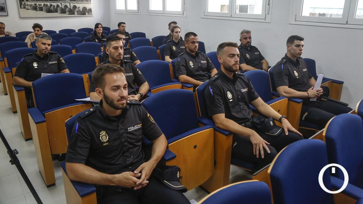 Presentación de diez policías en prácticas de la 38ª promoción de la Escala Básica