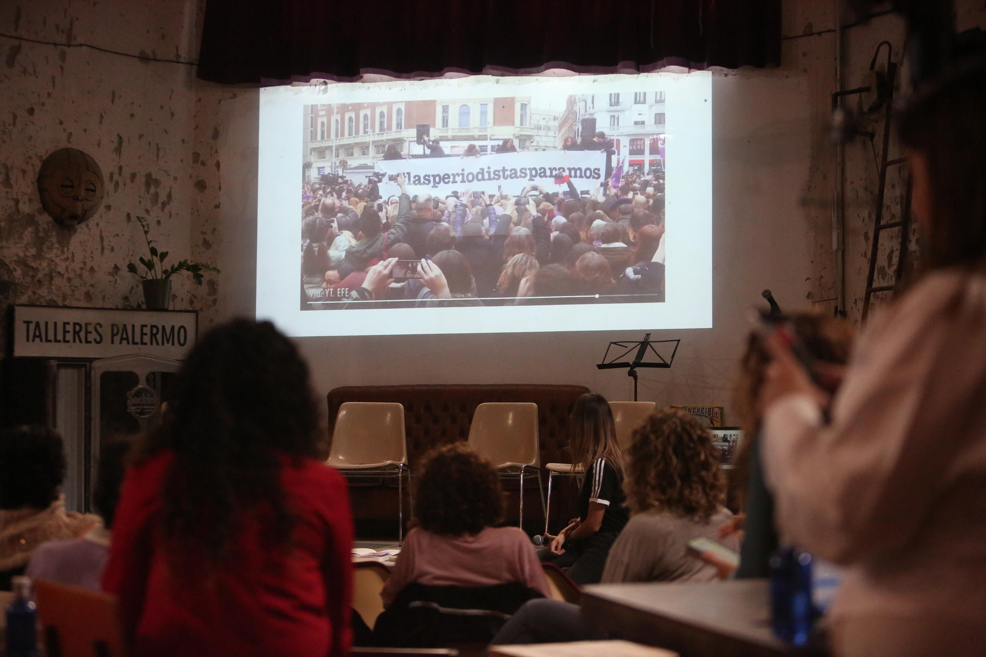 Taller de ciberviolencias machistas impartido por Nadia Martín.