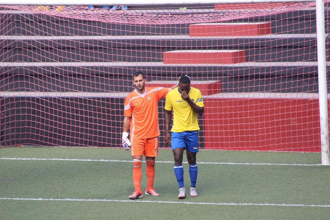 Una imagen del partido. Foto: JOSÉ AYUT.