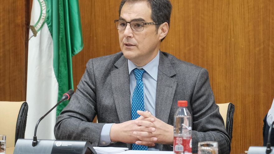 La Junta de Andalucía preguntará al Ministerio si puede ampliar las plazas para estabilizar interinos