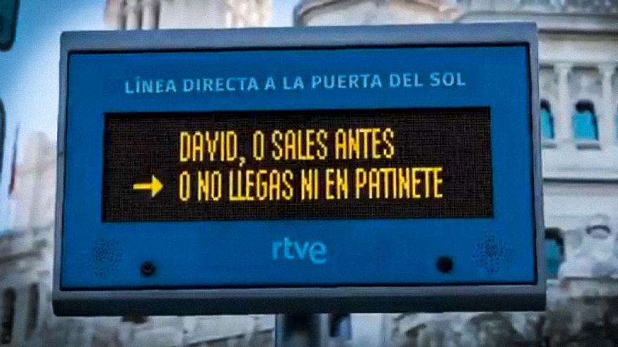 TVE apremia a Broncano antes de las Campanadas en su nueva promo: "O sales antes o no llegas ni en patinete"