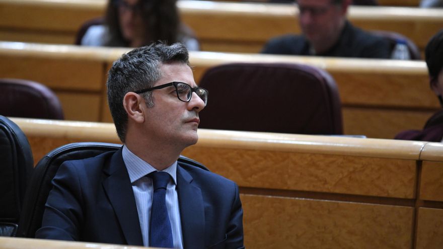 Archivo - El ministro de la Presidencia, Relaciones con las Cortes y Memoria Democrática, Félix Bolaños, durante una sesión de control al Gobierno en el Senado, a 21 de febrero de 2023, en Madrid (España).