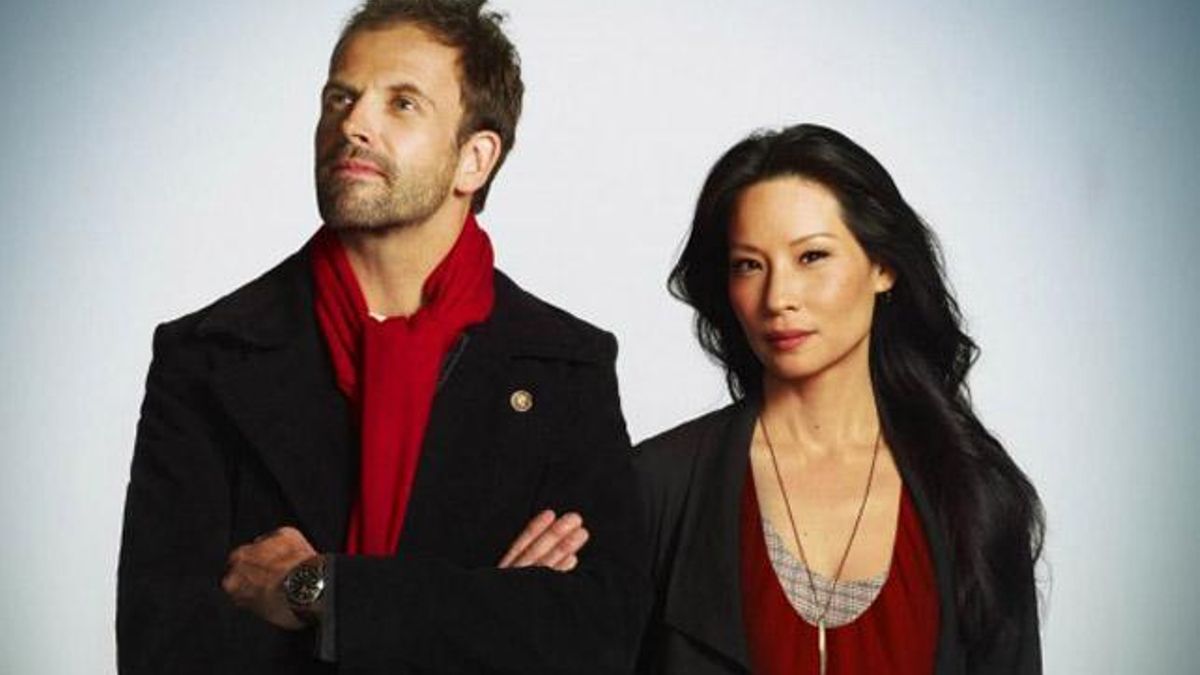 'Elementary' lidera la noche temática con su maratón en Divinity