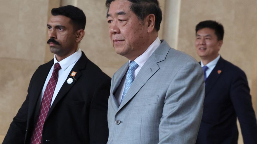 China y EE.UU. abordan su disputa comercial en Kuala Lumpur antes de la llegada de Trump