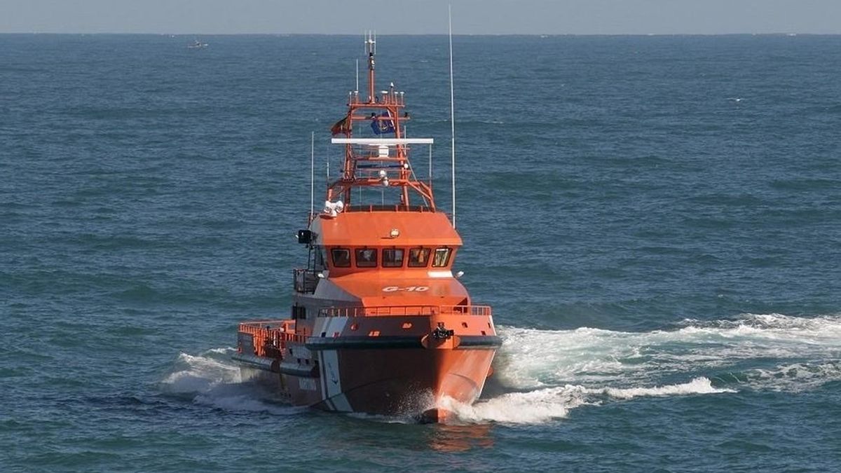 Rescatados once subsaharianos a bordo de una patera al cinco millas al sur de Tarifa