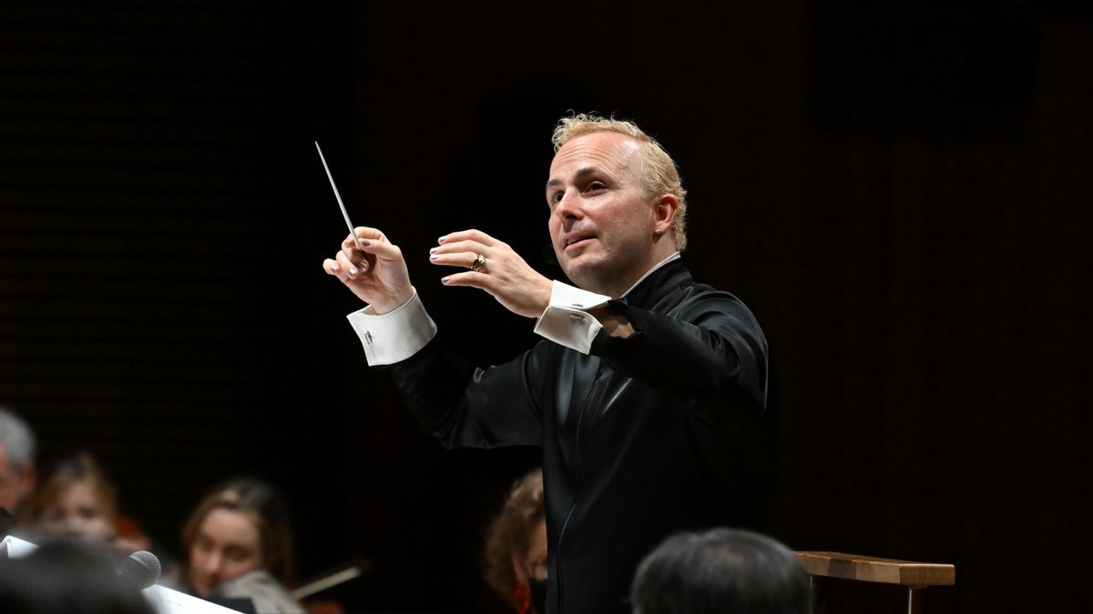 Quién es Yannick Nézet-Séguin, el primer director de orquesta gay del Concierto de Año Nuevo que lo ha revolucionado