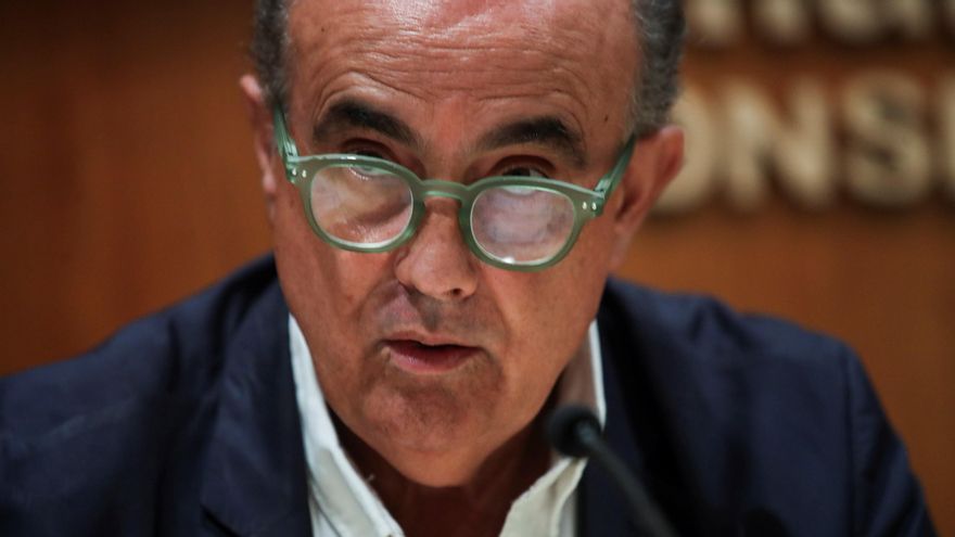 MADRID, 03/09/2021.- El Viceconsejero de Salud Pública de la Comunidad de Madrid, Antonio Zapatero, durante la rueda de prensa ofrecida este viernes en la sede de la Consejería de Sanidad de Madrid para actualizar la información sobre la situación epidemiológica y asistencial por coronavirus en la región. EFE/David Fernández