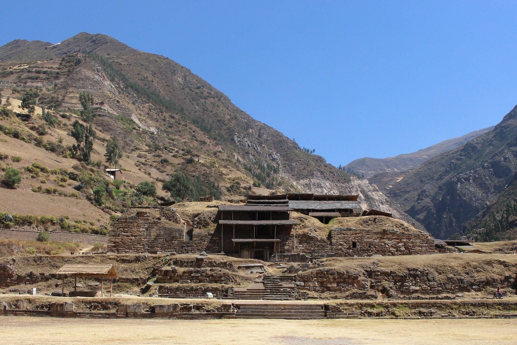 Restos de Huantar, capital de la cultura Chavín.