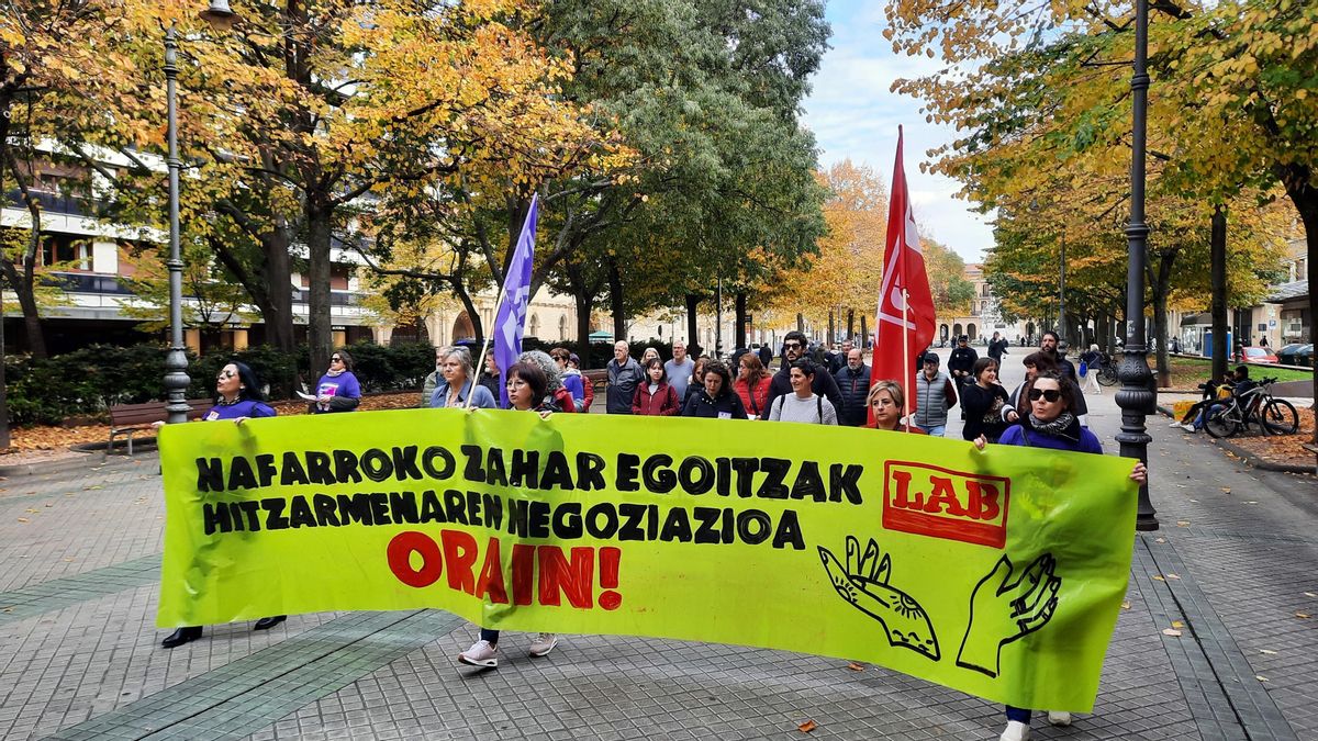 La patronal y los sindicatos pactan el primer convenio colectivo de residencias en Navarra tras años de movilizaciones