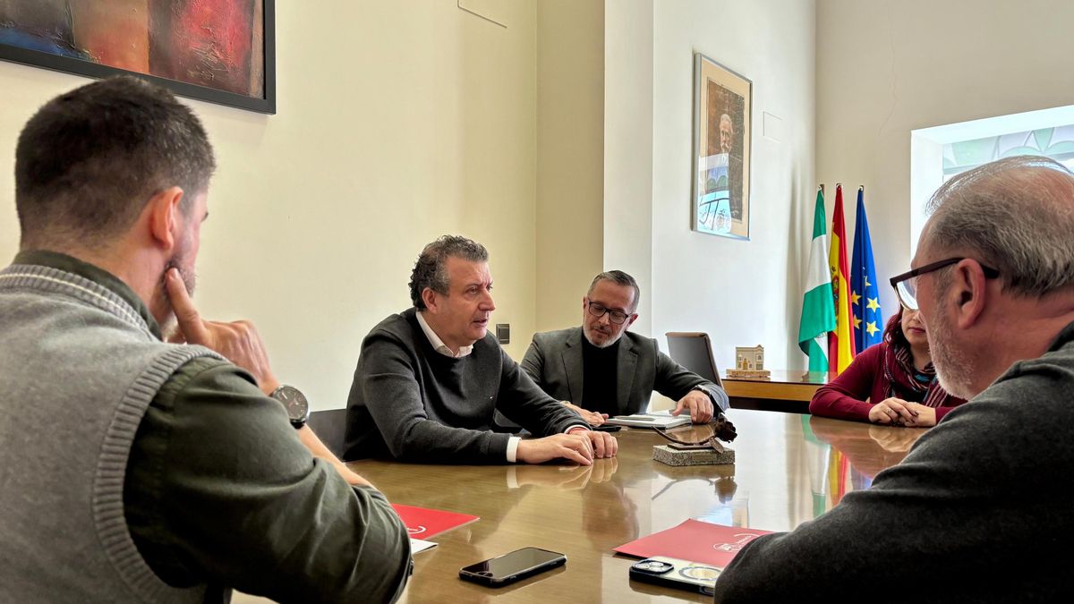 PSOE, CCOO y UGT afean a la Junta su "falta de implicación" ante el balance negro de muertes en el tajo en Sevilla