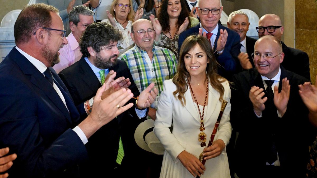 Rebeca Pérez, tras la sesión para nombrarla nueva alcaldesa de Murcia